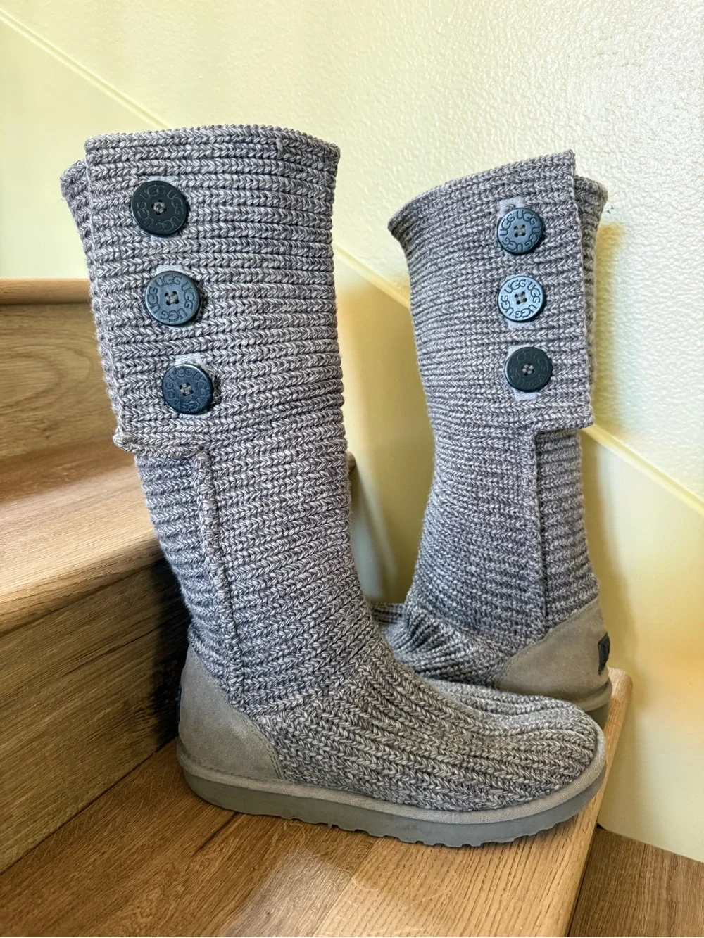 UGG Classic Cardy Gray Knit Convertible Boots Women’s Size 10